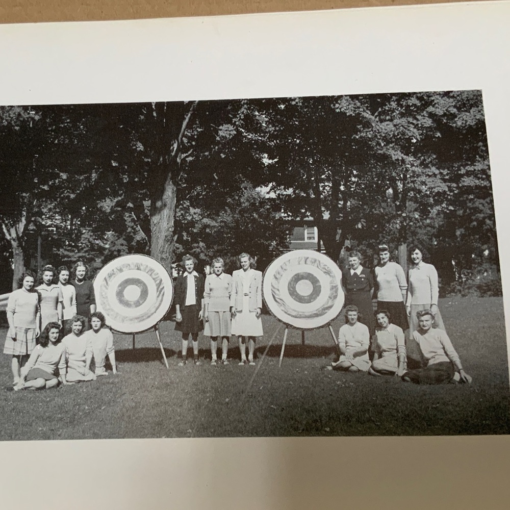WW II era,  HACKETTSTOWN NJ HIGH SCHOOL YEAR BOOKS - Picture 11 of 16